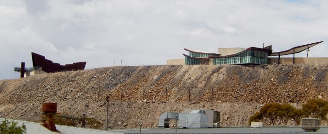 Looking up to Line of Lode Broken Hill 2016-03-14
