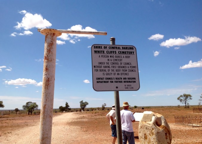 White Cliffs Cemetery 2016-03-12