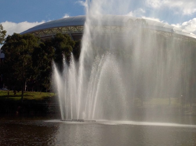 The Torrens Lake Fountain commemorates the first time South Australia was visited by a reigning monarch, Queen Elizabeth II in 1954. 