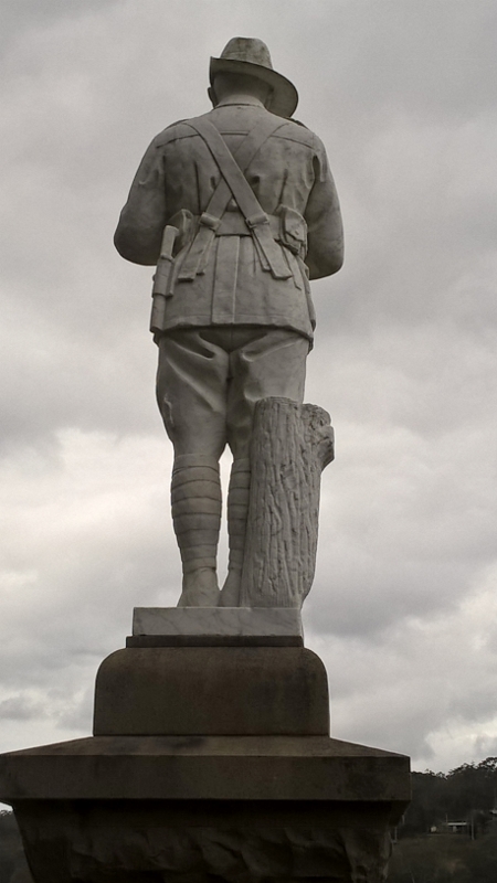 Nelligan War Memorial (3) (450x800)